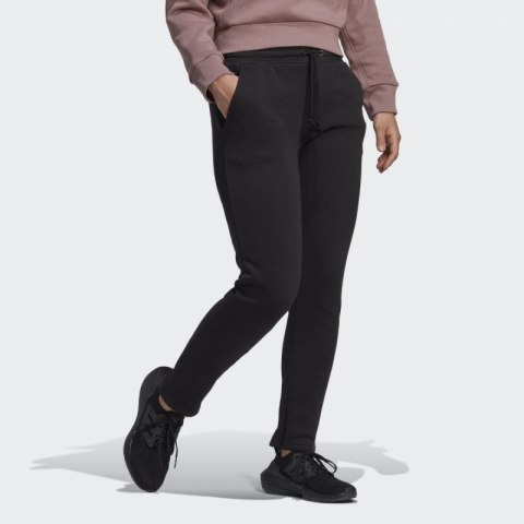 Spodnie adidas All Szn Fleece Tapered Pants W HI0024 Spodnie adidas All Szn Fleece Tapered Pants W HI0024