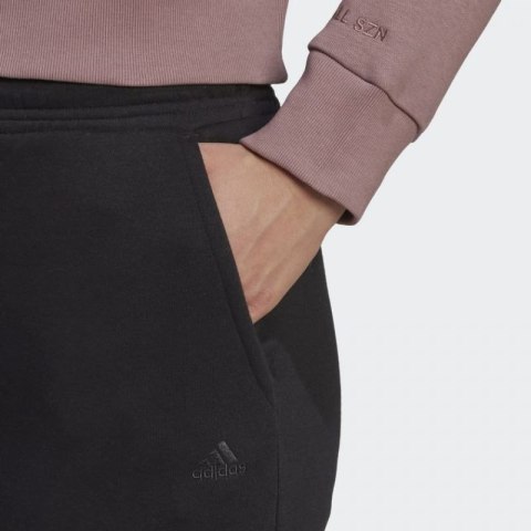 Spodnie adidas All Szn Fleece Tapered Pants W HI0024 Spodnie adidas All Szn Fleece Tapered Pants W HI0024