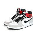 Buty sportowe Nike Air Jordan 1 Retro High OG “Light Smoke Grey” 555088-126 