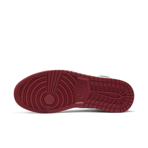 Buty sportowe Nike Air Jordan 1 Retro High OG “Bloodline” 555088-062 Buty sportowe Nike Air Jordan 1 Retro High OG “Bloodline” 555088-062