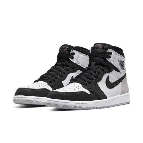 Buty sportowe Nike Air Jordan 1 Retro High OG “Stage Haze” 555088-108 Buty sportowe Nike Air Jordan 1 Retro High OG “Stage Haze” 555088-108