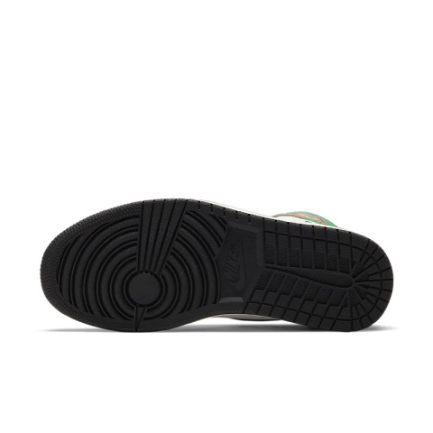 Buty sportowe Nike Air Jordan 1 Retro High OG “Lucky Green” DB4612-300 Buty sportowe Nike Air Jordan 1 Retro High OG “Lucky Green” DB4612-300