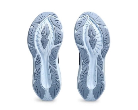 Buty sportowe Asics Novablast 4 – Black/Thunder Blue 1011B693-001