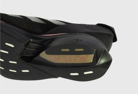 Buty Adidas Adizero Adios Pro 3 Core Black/Zero Metallic/Spark IG6439 Buty Adidas Adizero Adios Pro 3 Core Black/Zero Metallic/Spark IG6439