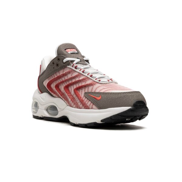 G03-690.jpg