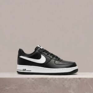 Sneakersy Nike Air Force 1 Low Supreme x Comme Des Garcons, split czarno-biały, kolaboracyjny drop, kolekcjonerskie, AR7623-001