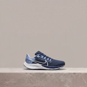 Nike Air Zoom Pegasus 38, granat z błękitem, siatka, unisex, miejska sylwetka, kultowy drop DJ0860-400
