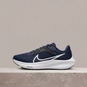 Air Zoom Pegasus 40 Midnight Navy, Nike, unisex, granat z bielą, siatka, Zoom Air plus React, drop 2023 DV3853-400
