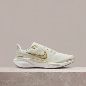 Nike Air Zoom Pegasus 41, kremowo złota kolorówka, sylwetka unisex, siatka plus guma, FD2723-005