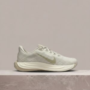 Nike ZoomX Pegasus Plus, beż ze złotem, sylwetka unisex, tekstyl i siatka, must have FQ7261-100
