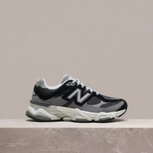 New Balance 9060 Black Grey, chunky sneakers, Y2K sylwetka, zamsz i siatka, unisex U9060JBD