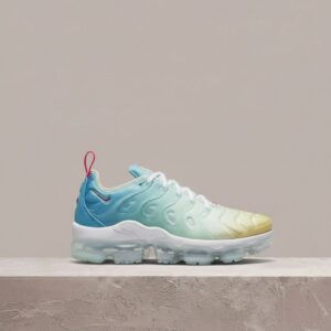 Nike Air VaporMax Plus Mint Foam Laser Blue, damskie sneakersy, niebieska kolorystyka, TN sylwetka DQ7651-300