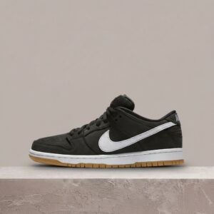 Nike SB Dunk Low Pro ISO Orange Label, czarno-biały colorway, skate silhouette, ukryta pomarańczowa metka, unisex, CD2563-001