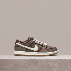 Nike SB Dunk Low Paisley Brown, kolekcjonerska kolorystyka brown, wzór paisley, wear away base, DH7534-200
