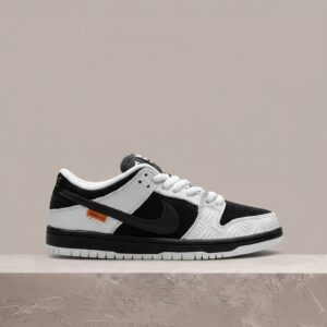 Nike SB Dunk Low Tightbooth, kolaboracja skate, czarno-biała kolorystyka, unisex FD2629-100