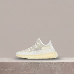 Yeezy Boost 350 V2 Natural, sylwetka unisex, beż/biel, drop Primeknit, Adidas FZ5246