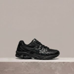 ASICS GEL-Kayano 14, czarna kolorystyka, sneakersy unisex, klasyczna sylwetka runnera 1201A019-001