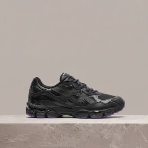 Gel-NYC Black od Asics x Needles, sylwetka czerń fiolet, skóra i nylon, męski drop 1201B008-001