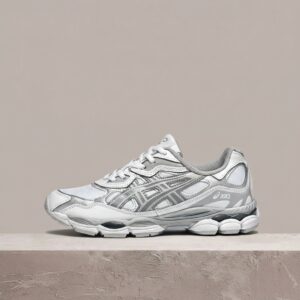 GEL-NYC White Oyster Grey od ASICS, unisex, czysta biało szara kolorystyka, zamsz plus siatka, gumowa podeszwa 1203A280-100