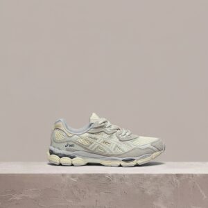 ASICS GEL-NYC White Ivory, sylwetka retro running, heritage drop, mesh zamsz skóra, unisex sneakersy, biało-beżowe, 1203A372-600