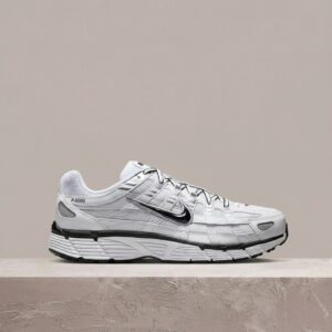 Nike P-6000, kolorystyka White Black Metallic Silver, unisex, dropowa sylwetka na ulicę, biało czarna para CD6404-107