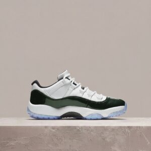 Air Jordan 11 Low Easter, unisex, biało-zielona kolorystyka, skóra, drop 2018, sylwetka low 528895-145