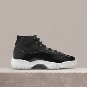 Air Jordan 11 Jubilee, czarno-biała sylwetka, patent leather, srebrny Jumpman, drop 25-lecia, unisex CT8012-011