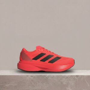 Adizero Evo SL od Adidas, Lucid Red Black, wyścigowy sznyt, niski profil, drop lipiec 2025, must have JS4492