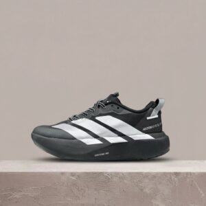 Adidas Adizero Evo SL ATR, kolorystyka Black/Silver Metallic, sylwetka unisex, czarne sneakersy, tekstyl i syntetyk, drop KK2683