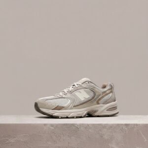 New Balance 530 Cream Beige, sneakersy unisex, beż i krem, zamsz plus siatka, uliczna klasyka, MR530KOB