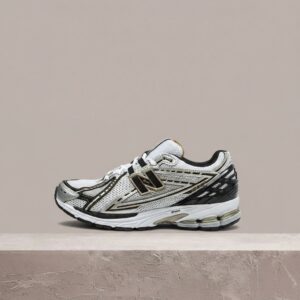 New Balance 1906R White Gold, drop retro runner inspirowany biegówkami z lat 2000, srebrno-złoty kolorway, unisex M1906RA