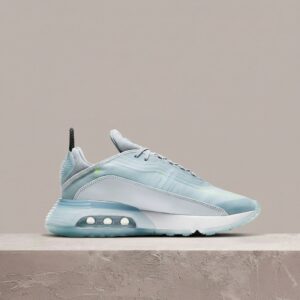 Nike Air Max 2090, sylwetka szaro błękitna, siatka i syntetyk, sneakersy unisex, kolekcjonerski drop CT7695-400
