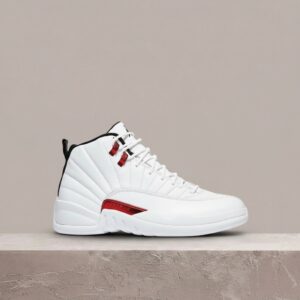 Air Jordan 12 Retro Twist, męska sylwetka, biel i czerwień, skóra nubuk guma, kultowy drop CT8013-106