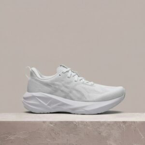 ASICS Novablast 5, White Piedmont Grey, sneakersy unisex, biała sylwetka, tekstyl i syntetyk, 1012B765-100