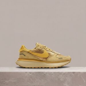 Nike Phoenix Waffle, sylwetka unisex, żółta musztardowa kolorystyka, zamsz i syntetyk, FJ1409-700