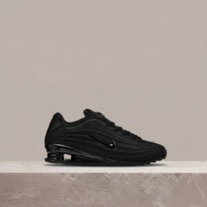 Shox Z czarny drop, Nike, kultowe kolumny w pięcie, retro silhouette, niski profil, waflowa podeszwa, unisex HQ7540-003