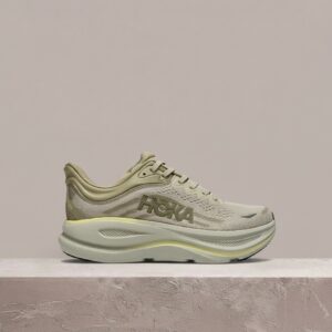 Hoka Bondi 9, Grassland Oyster, męska sylwetka, maksymalna amortyzacja, knit cholewka, drop 2026, 1162011-GSSL