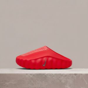 Nike Mind 001 Slide Solar Red, sylwetka slide, czerwona kolorystyka, syntetyk, unisex drop HQ4307-600