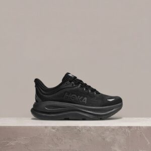 Hoka Bondi 9, kolorystyka Black, czarna para unisex, mesh na wierzchu, gruba podeszwa EVA, flagowy silhouette marki, 1162012-BBLC