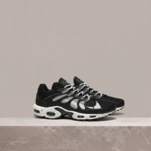 Sneakersy Nike Air Max Plus Terrascape Off Noir, czarno-białe, TN sylwetka, Max Air, unisex, DN4590-001