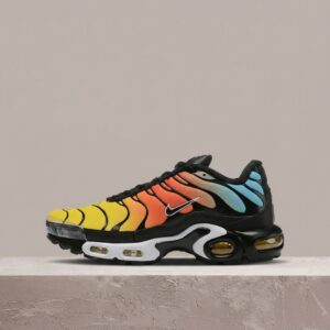 Nike Air Max Plus Baltic Blue Safety Orange, męskie sneakersy, czarno wielokolorowa sylwetka, syntetyk, siatka HV2526-001