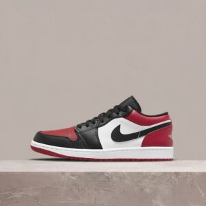 Air Jordan 1 Low Bred Toe, czerwono czarna kolorystyka, skóra, unisex, kultowa sylwetka 553558-612