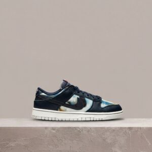 Nike Dunk Low Retro PRM Graffiti, sylwetka unisex, granat z kolorowym wzorem, DM0108-400