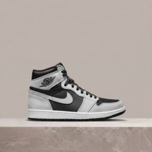 Sneakersy Air Jordan 1 High OG Shadow 2.0, czarno-szara sylwetka, skóra naturalna, wysoka cholewka, unisex, 555088-035