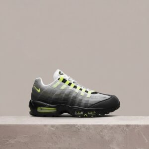 Nike Air Max 95 Big Bubble, czarno-szara sylwetka, unisex sneakersy, tekstyl, syntetyk, zamsz, must have na drop HM4740-001