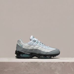 Air Max 95 OG, sylwetka Nike, grey white, siatka plus zamsz, męska para, must have, IQ0285-065