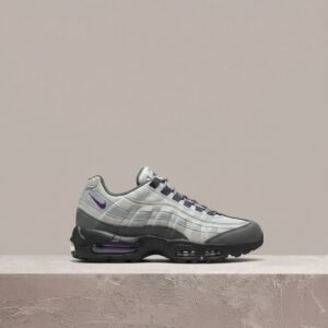 Nike Air Max 95 Big Bubble, męska sylwetka, szaro fiolet, grube poduchy Max Air, street drop, IR1994-065
