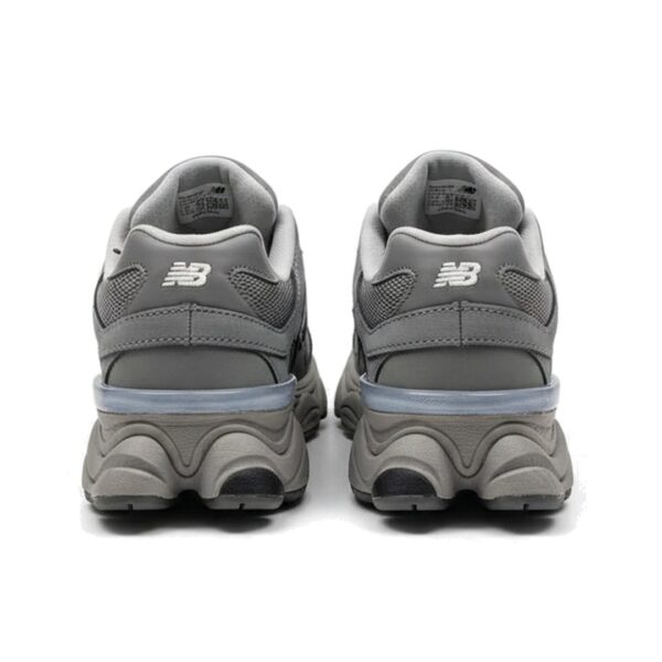 REF_P4-975.jpg
